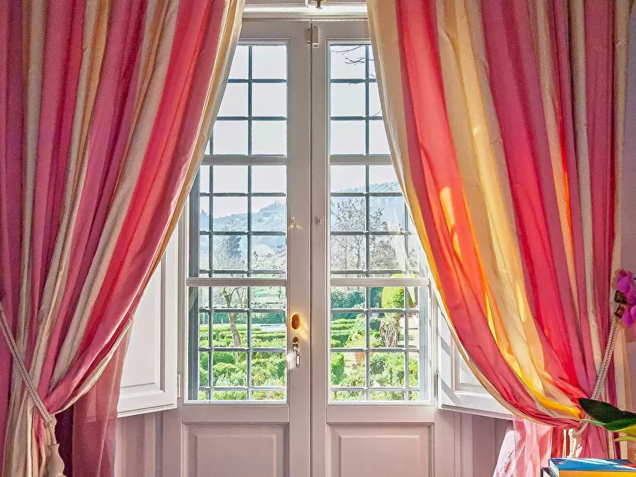 Immagine 16 di Appartamento in vendita  a Lastra A Signa