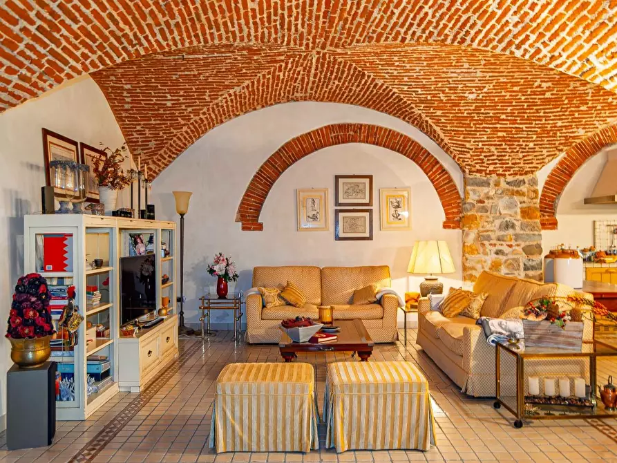 Immagine 22 di Appartamento in vendita  a Lastra A Signa