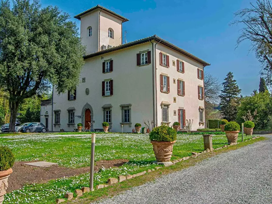 Immagine 1 di Appartamento in vendita  a Lastra A Signa