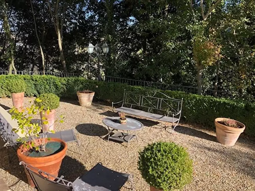 Immagine 31 di Appartamento in vendita  a Lastra A Signa