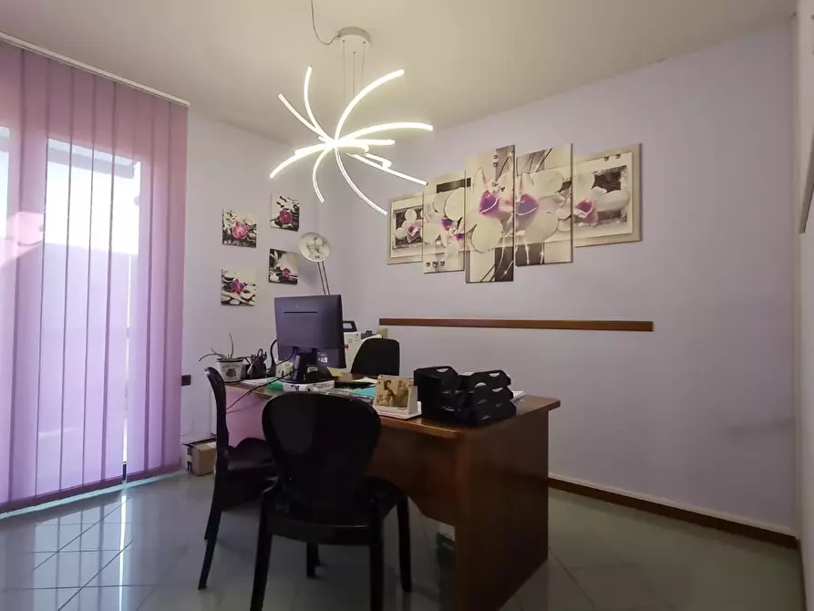 Immagine 9 di Ufficio in vendita  a San Miniato