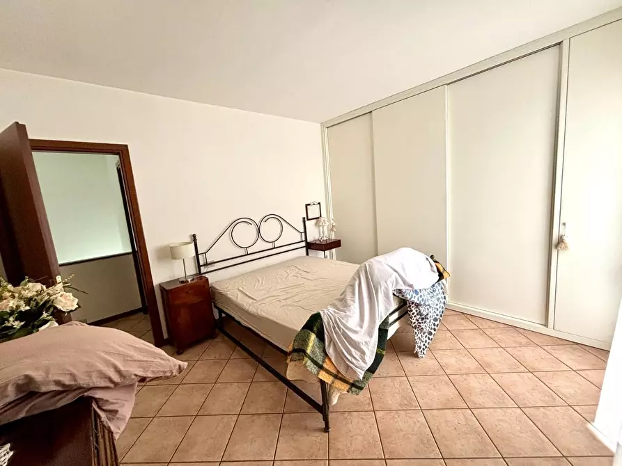 Immagine 19 di Villetta a schiera in vendita  a Calcinaia