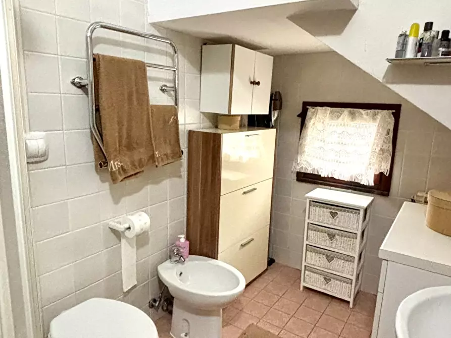 Immagine 14 di Villetta a schiera in vendita  a Calcinaia