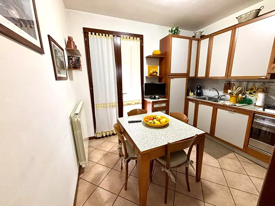 Immagine 5 di Villetta a schiera in vendita  a Calcinaia