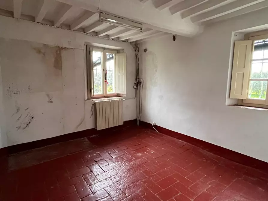 Immagine 2 di Villa in vendita  a Forte Dei Marmi