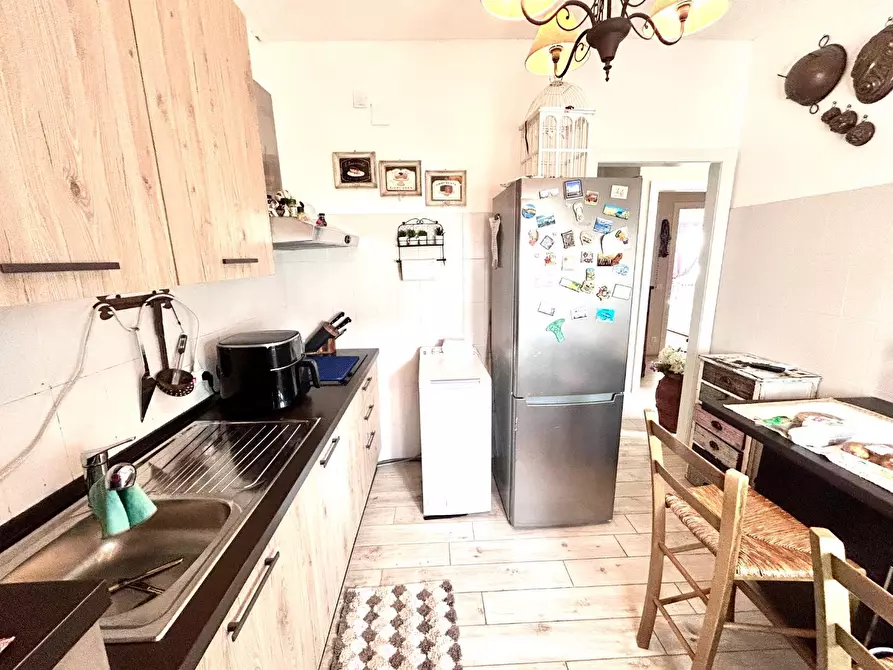 Immagine 10 di Appartamento in vendita  a Pisa