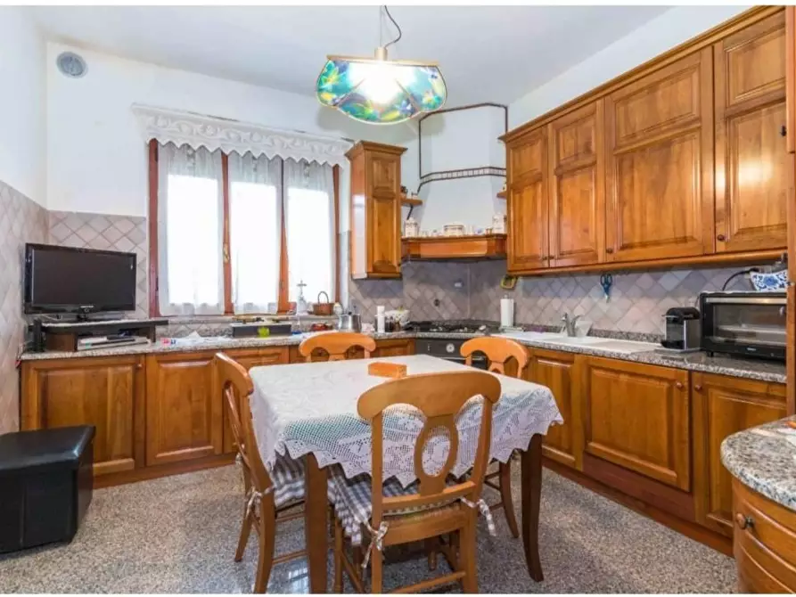 Immagine 2 di Appartamento in vendita  a Torino