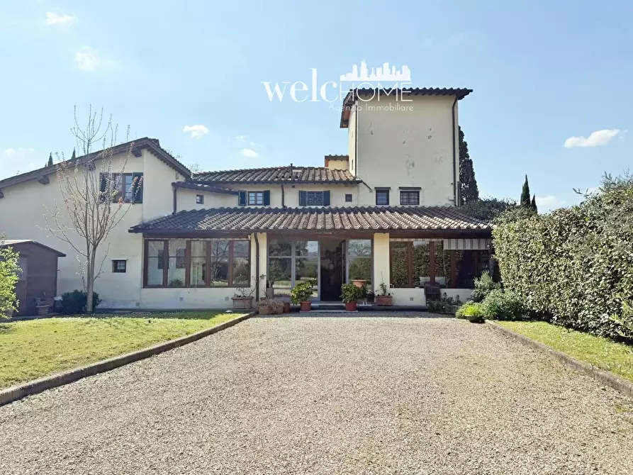 Immagine 25 di Villa in vendita  a Campi Bisenzio