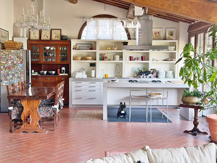 Immagine 31 di Villa in vendita  a Campi Bisenzio