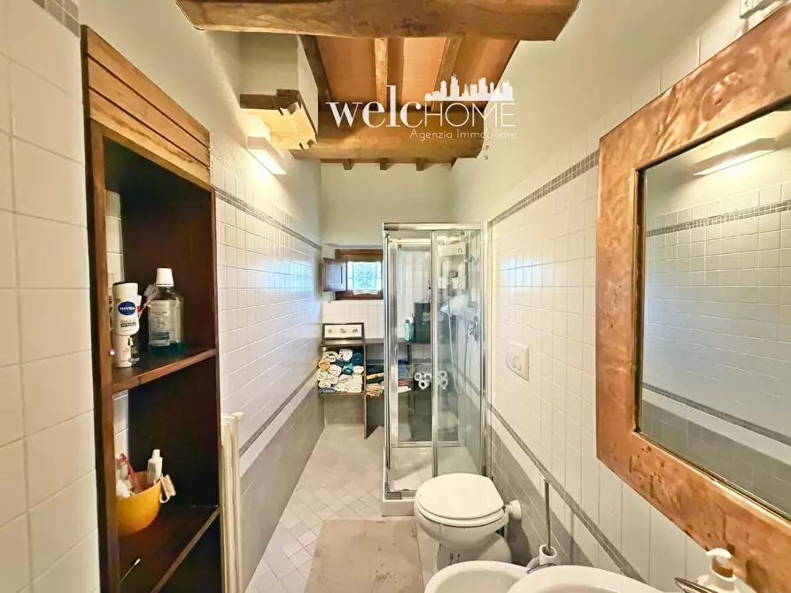 Immagine 20 di Villa in vendita  a Campi Bisenzio