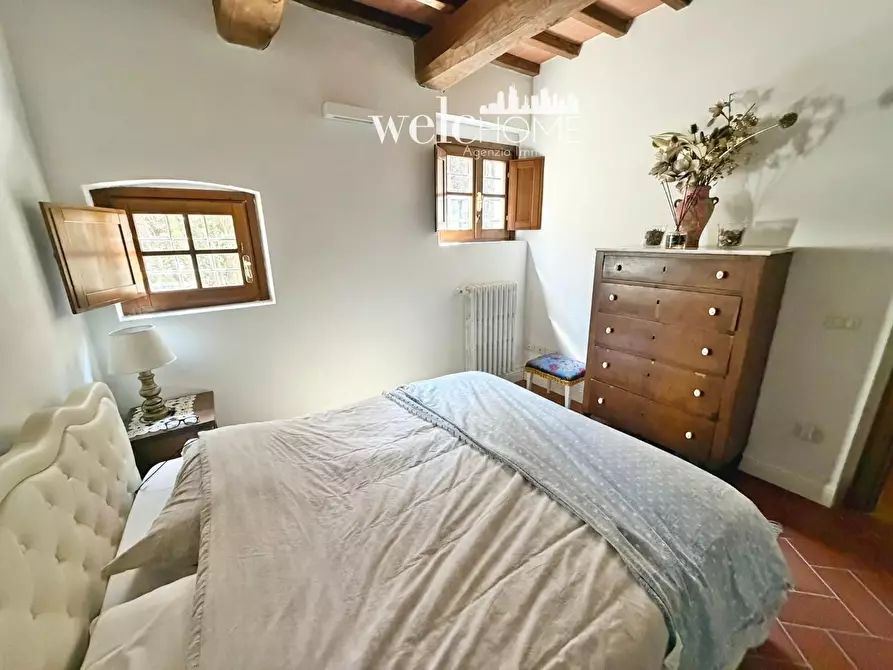 Immagine 14 di Villa in vendita  a Campi Bisenzio