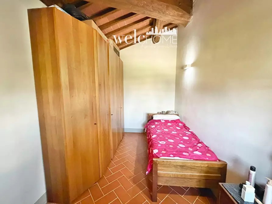 Immagine 17 di Villa in vendita  a Campi Bisenzio