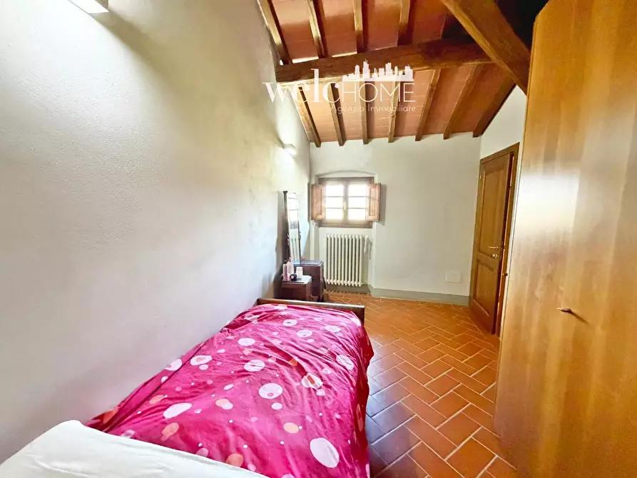 Immagine 18 di Villa in vendita  a Campi Bisenzio