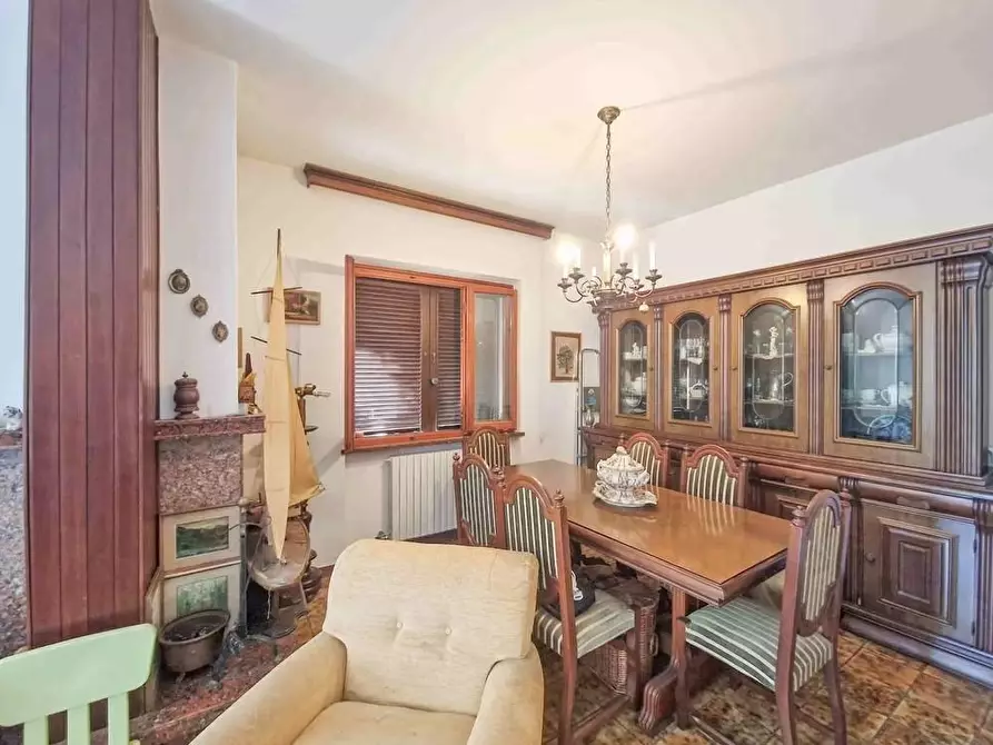 Immagine 18 di Villa in vendita  a Pietrasanta