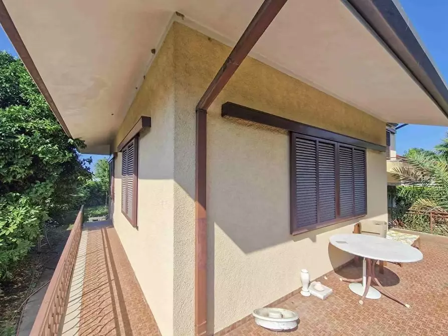 Immagine 3 di Villa in vendita  a Pietrasanta