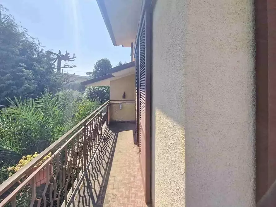 Immagine 25 di Villa in vendita  a Pietrasanta