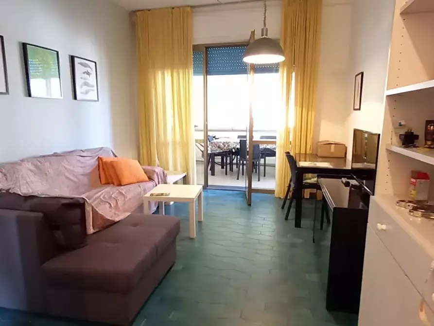 Immagine 3 di Appartamento in affitto  a Camaiore