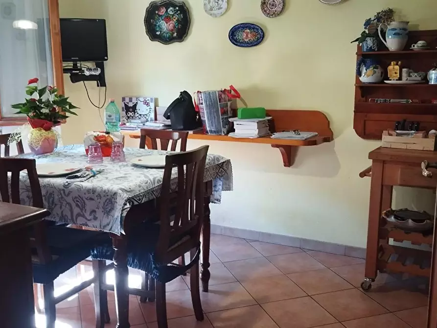 Immagine 5 di Appartamento in vendita  a Cascina