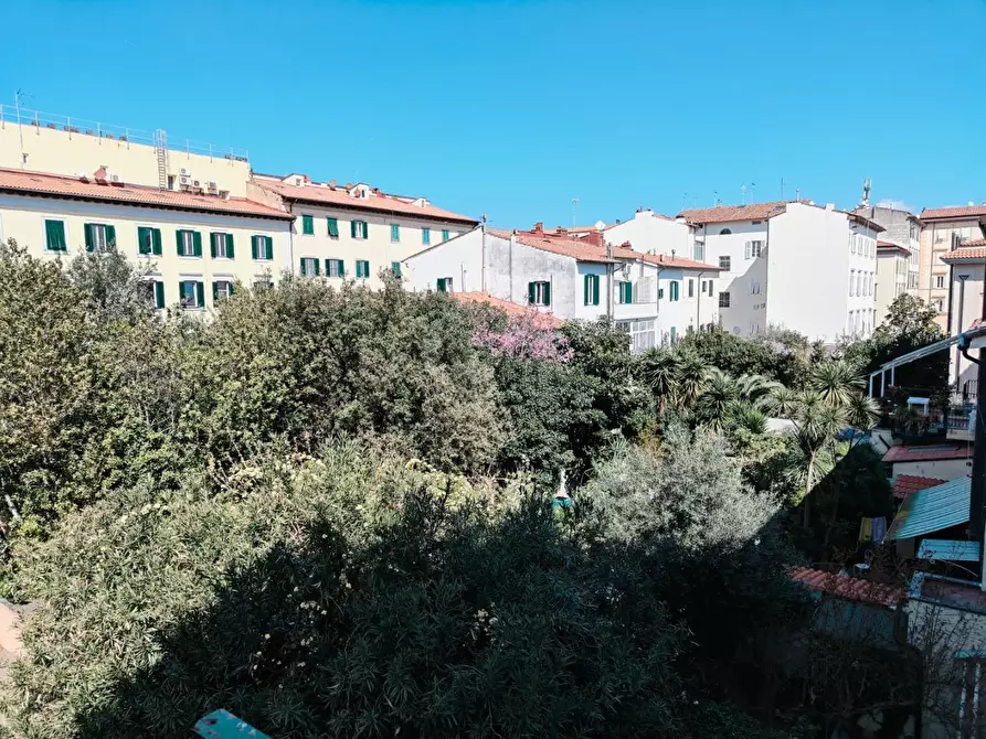 Immagine 16 di Appartamento in vendita  a Livorno