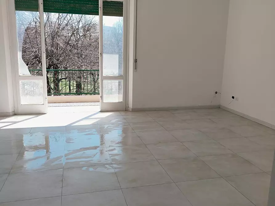 Immagine 4 di Appartamento in vendita  a Livorno