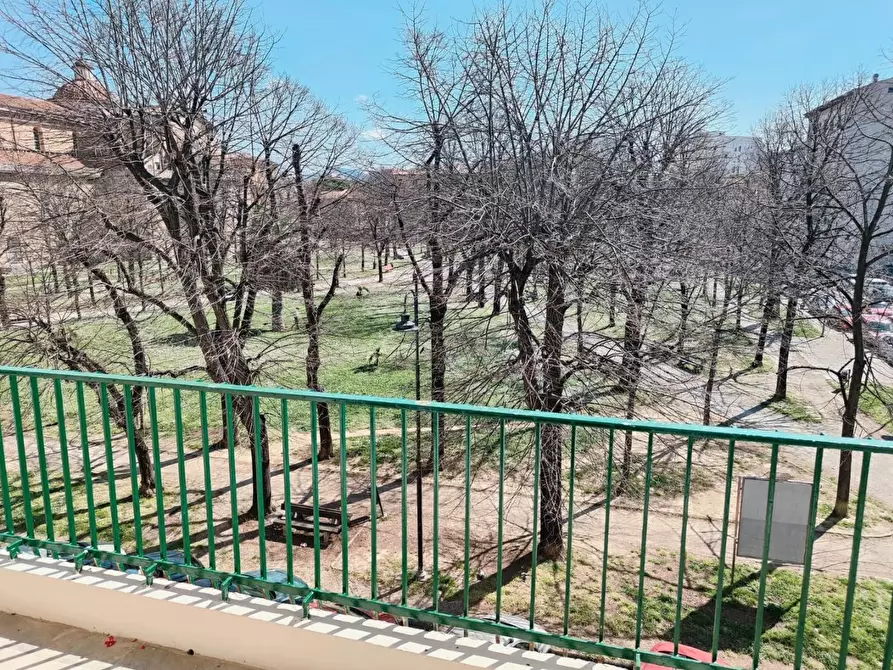 Immagine 9 di Appartamento in vendita  a Livorno