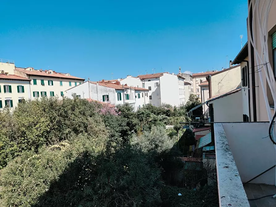 Immagine 15 di Appartamento in vendita  a Livorno