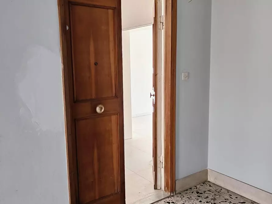 Immagine 31 di Appartamento in vendita  a Livorno