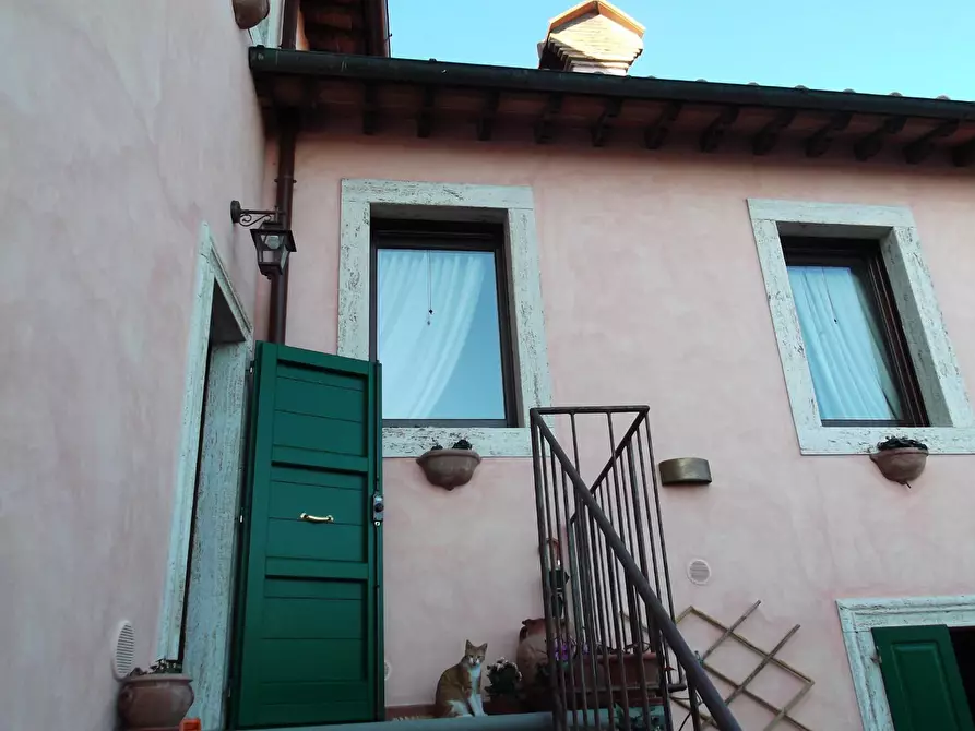 Immagine 60 di Terratetto in vendita  a Capraia E Limite