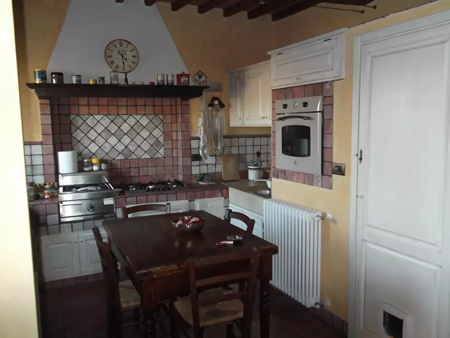 Immagine 18 di Terratetto in vendita  a Capraia E Limite