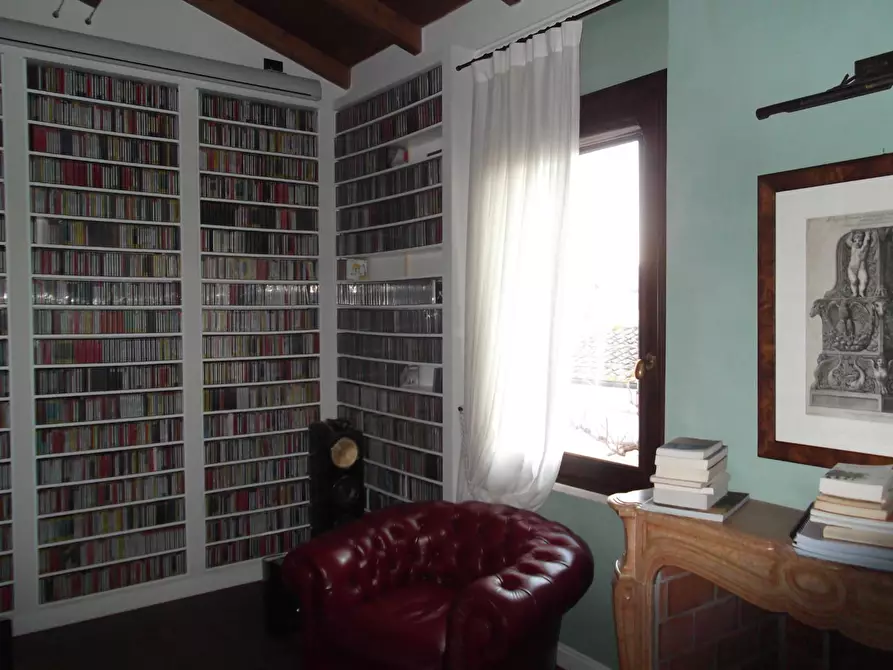 Immagine 5 di Terratetto in vendita  a Capraia E Limite