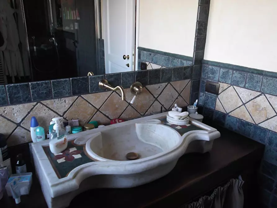 Immagine 45 di Terratetto in vendita  a Capraia E Limite