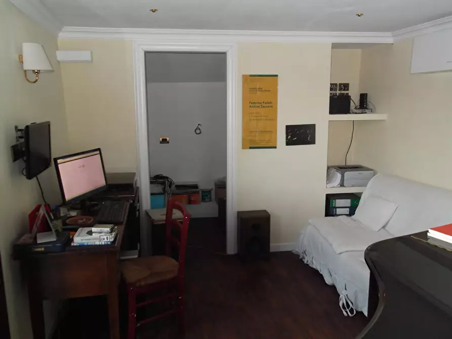 Immagine 56 di Terratetto in vendita  a Capraia E Limite