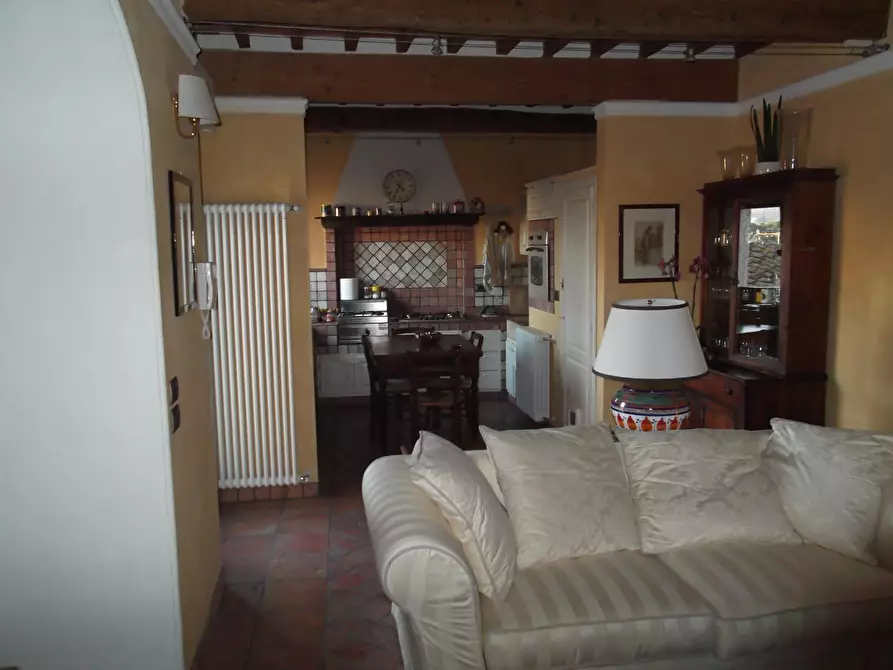 Immagine 15 di Terratetto in vendita  a Capraia E Limite