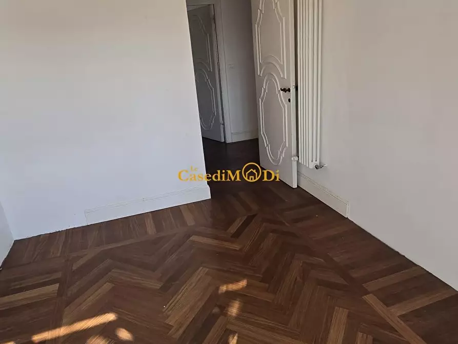 Immagine 32 di Mansarda in vendita  a Livorno