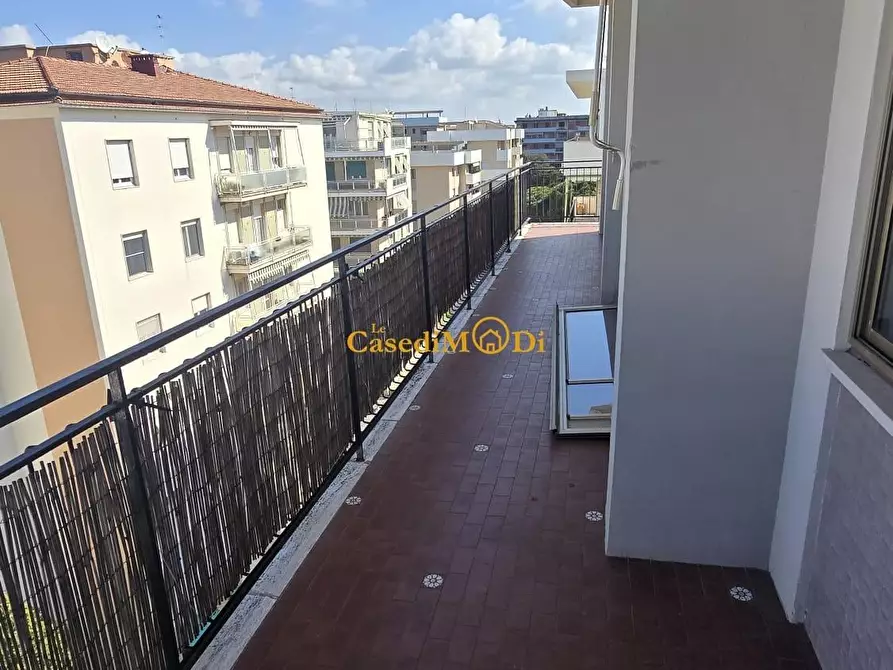 Immagine 28 di Mansarda in vendita  a Livorno