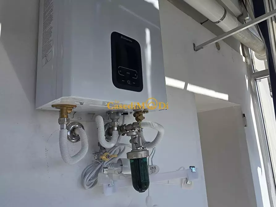 Immagine 26 di Mansarda in vendita  a Livorno