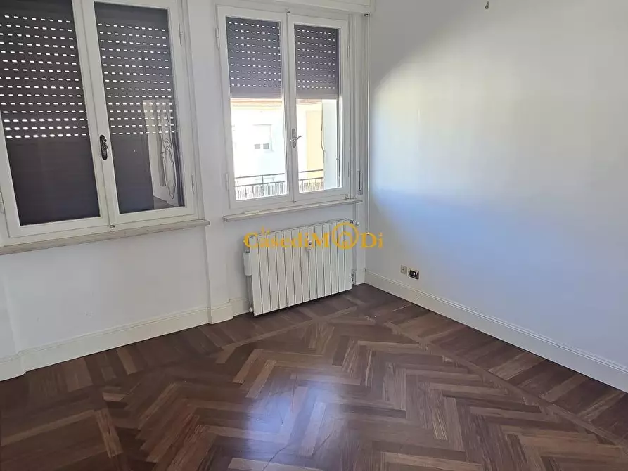 Immagine 21 di Mansarda in vendita  a Livorno