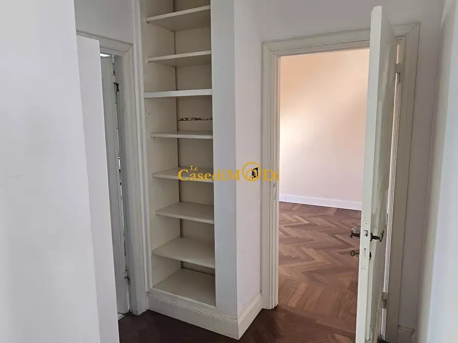 Immagine 43 di Mansarda in vendita  a Livorno