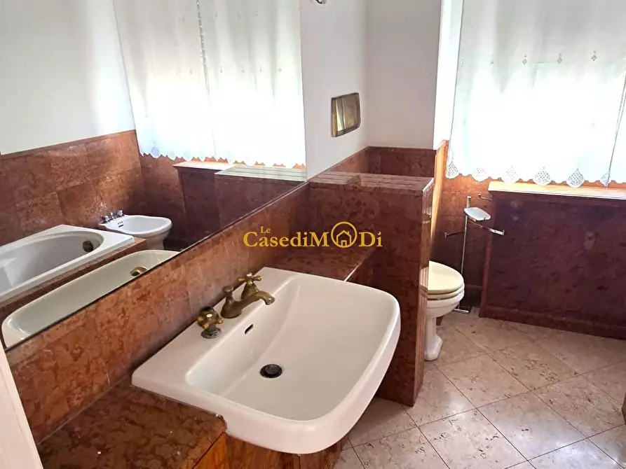 Immagine 14 di Mansarda in vendita  a Livorno