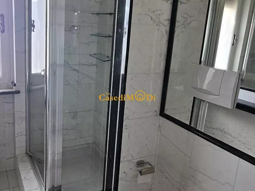 Immagine 41 di Mansarda in vendita  a Livorno