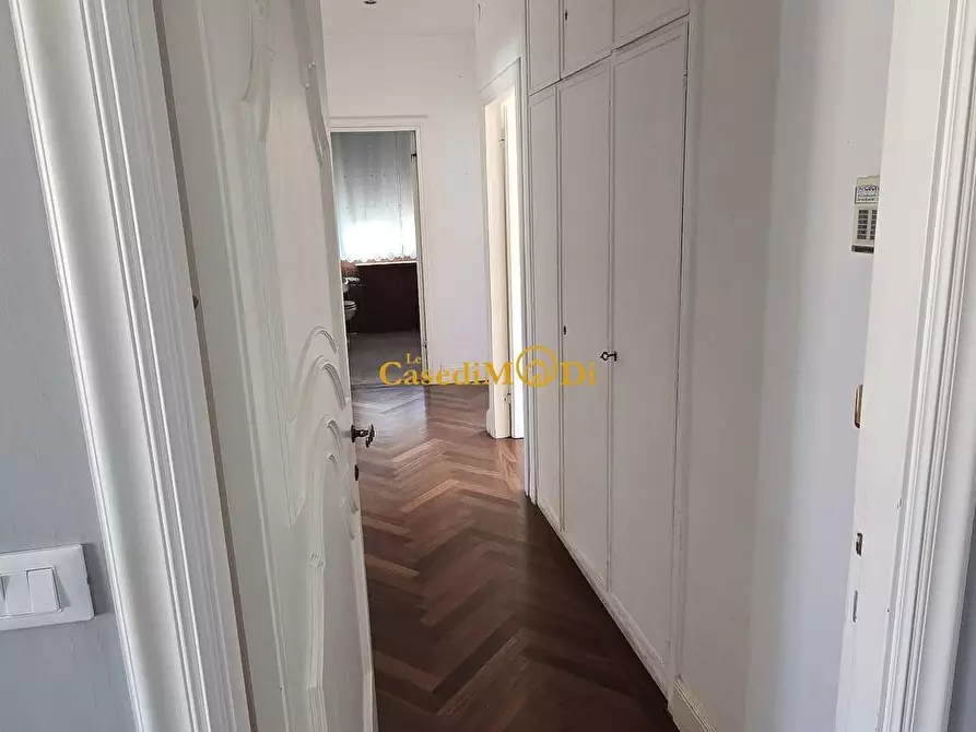 Immagine 31 di Mansarda in vendita  a Livorno