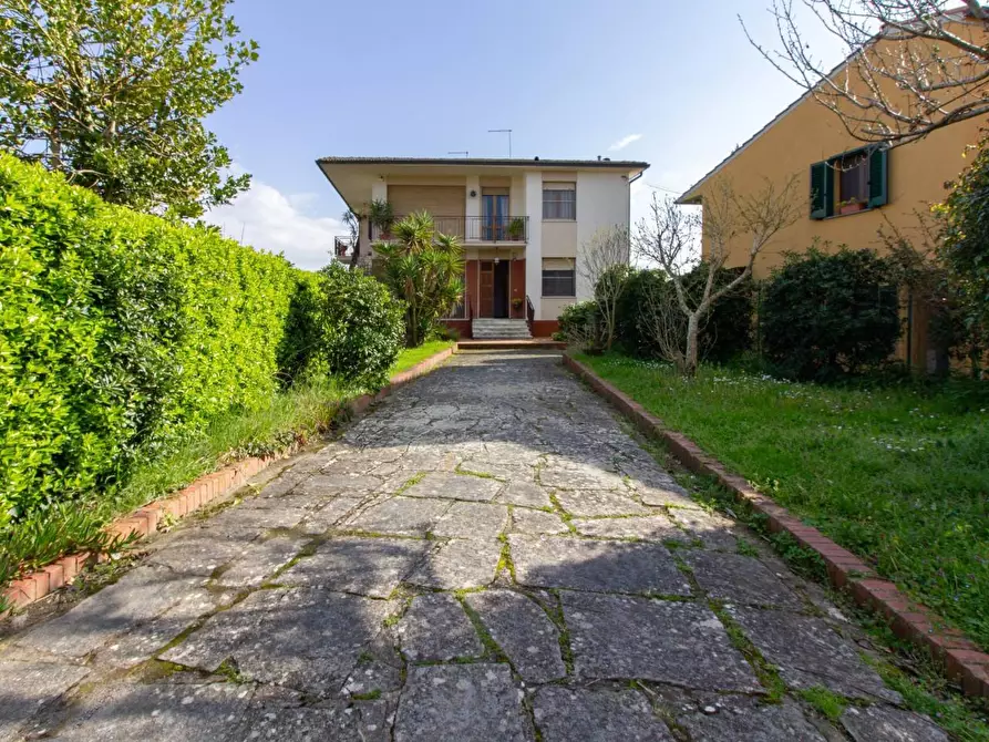 Immagine 17 di Casa bifamiliare in vendita  a Pisa