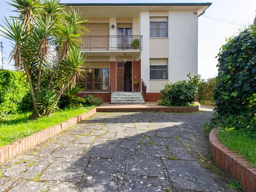 Immagine 21 di Casa bifamiliare in vendita  a Pisa