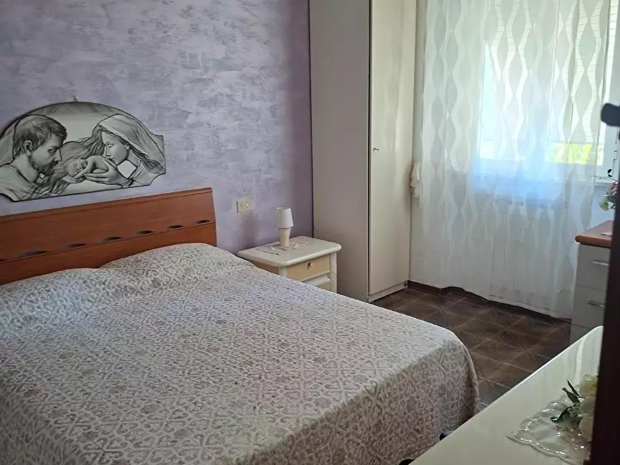 Immagine 1 di Appartamento in vendita  a Ortonovo