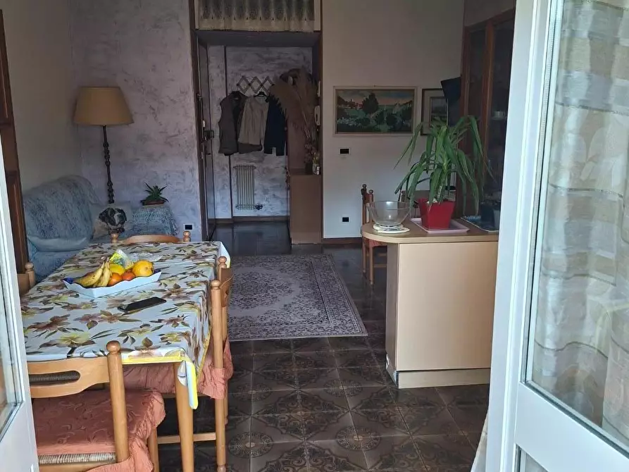 Immagine 11 di Appartamento in vendita  a Ortonovo
