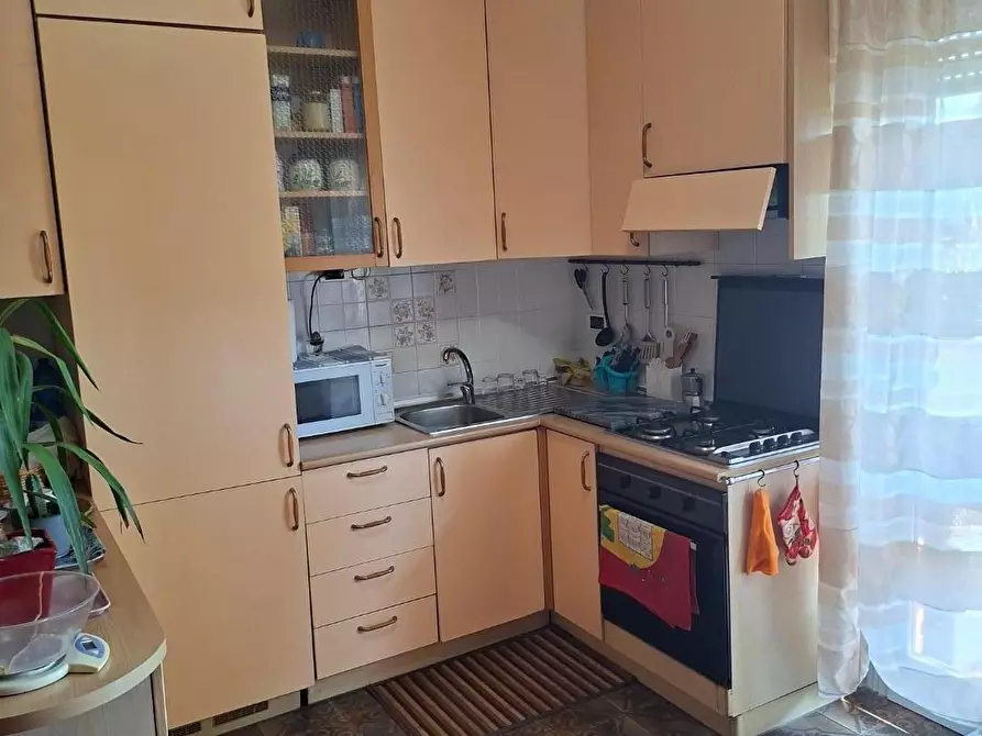 Immagine 8 di Appartamento in vendita  a Ortonovo