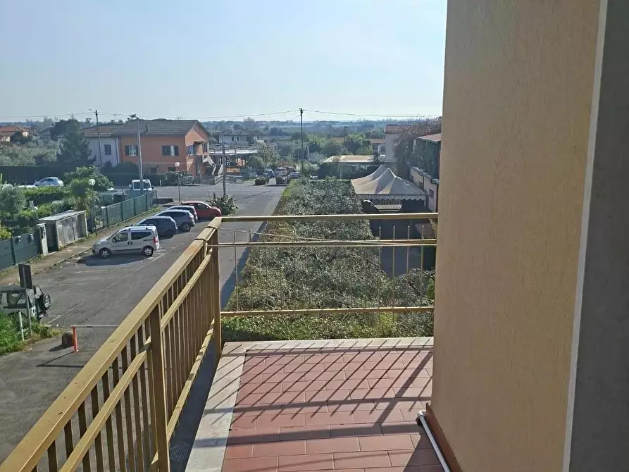 Immagine 4 di Appartamento in vendita  a Ortonovo