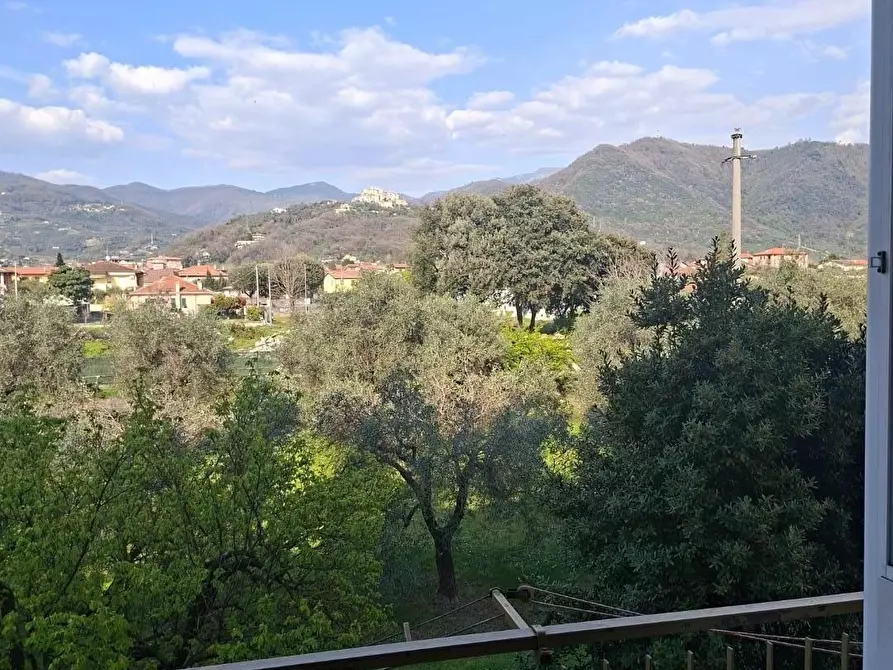 Immagine 6 di Appartamento in vendita  a Ortonovo