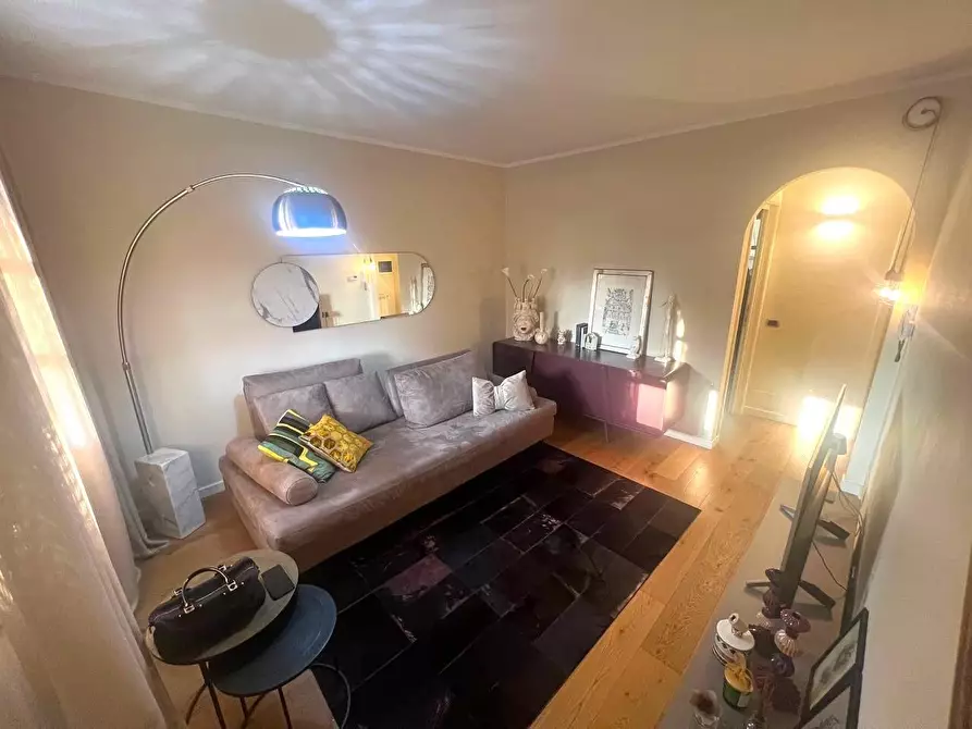 Immagine 2 di Villetta a schiera in vendita  a Camaiore