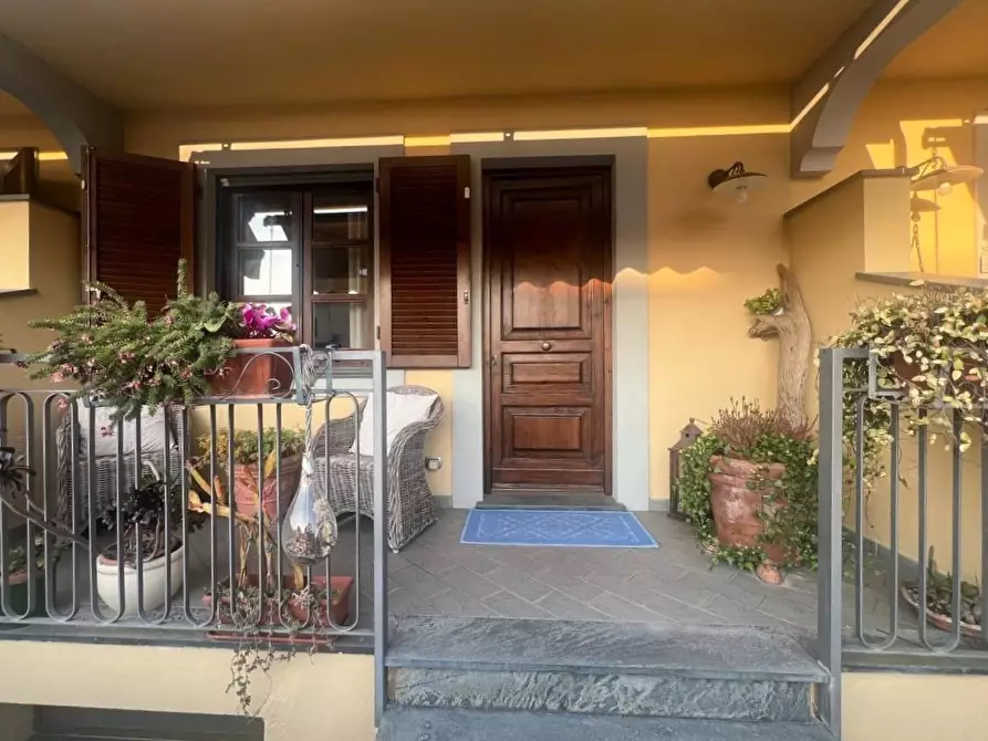 Immagine 41 di Villetta a schiera in vendita  a Camaiore